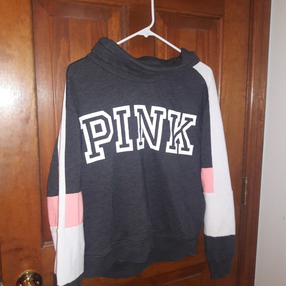 VS pink hoodie - Picture 2 of 3